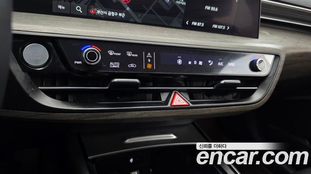 Kia K8 2.5 Gasoline 2WD Noblesse 2022 — фото 20