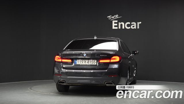 BMW 5 Series (G30) 520i M Sport 2022 — фото 4