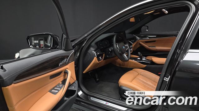 BMW 5 Series (G30) 520i M Sport 2022 — фото 10