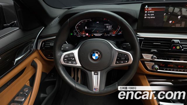 BMW 5 Series (G30) 520i M Sport 2022 — фото 13