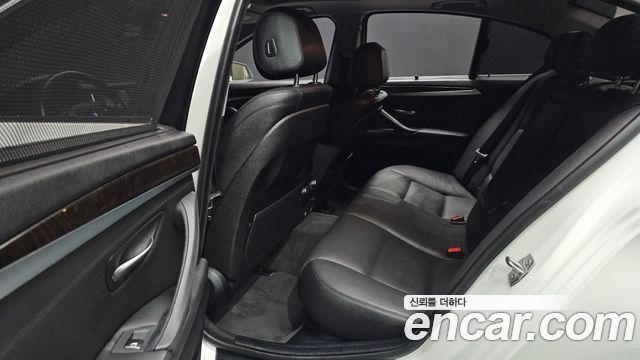 BMW 5 Series (F10) 528i 2015 — фото 12