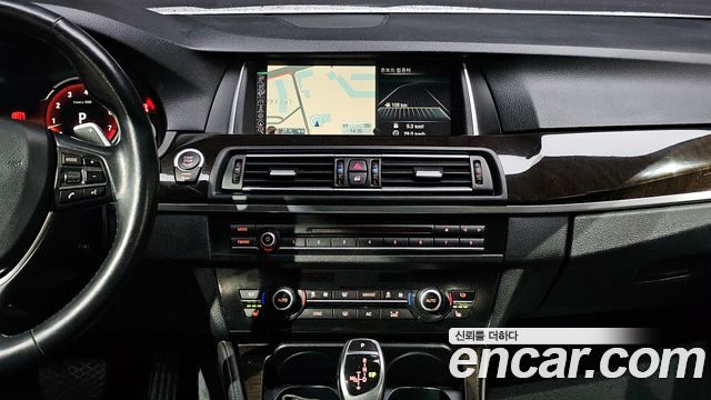 BMW 5 Series (F10) 528i 2015 — фото 14