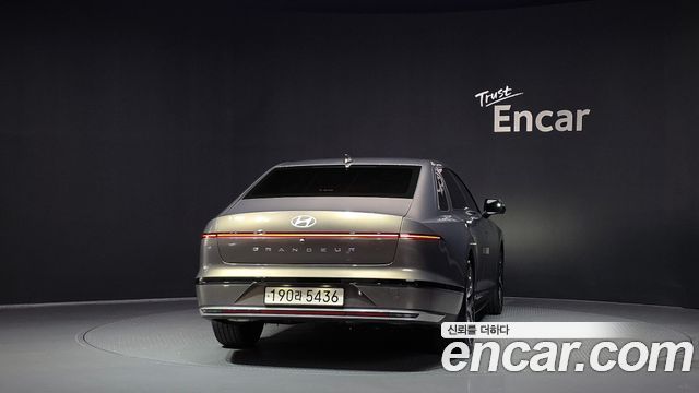 Hyundai Grandeur (GN7) 2,5 Gasoline 2WD Exclusive 2024 — фото 4