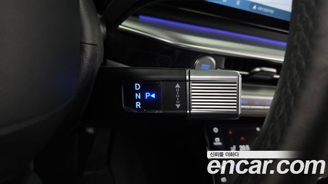 Hyundai Grandeur (GN7) 2,5 Gasoline 2WD Exclusive 2024 — фото 9
