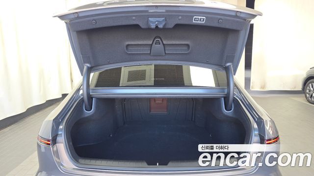 Hyundai Grandeur (GN7) 2,5 Gasoline 2WD Exclusive 2024 — фото 20