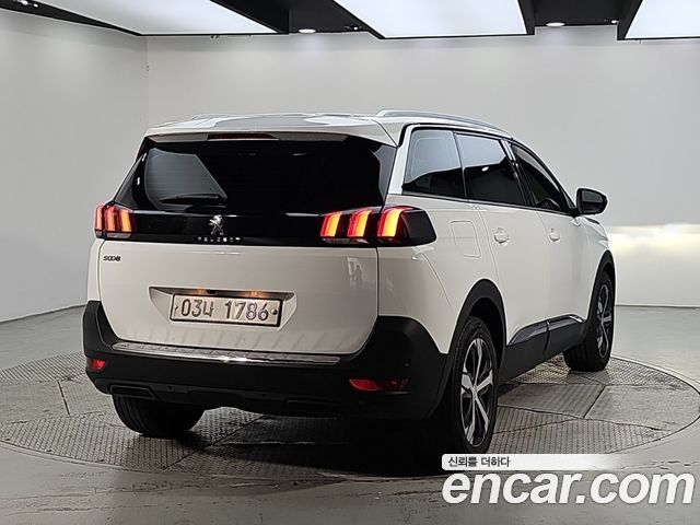 Peugeot 5008 (II) 1.6 BlueHDi Allure 2018 — фото 4