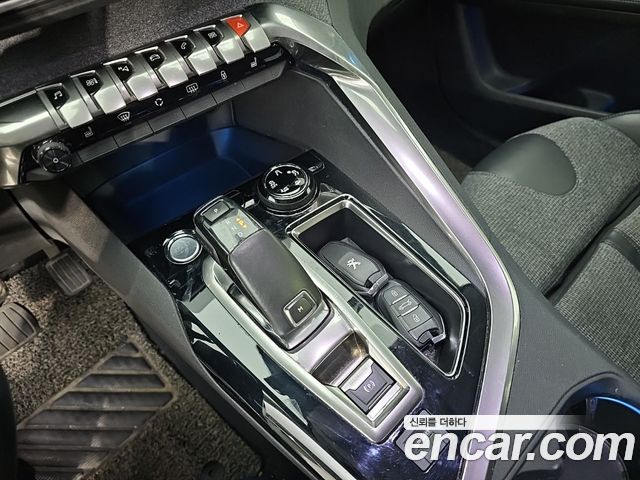 Peugeot 5008 (II) 1.6 BlueHDi Allure 2018 — фото 8