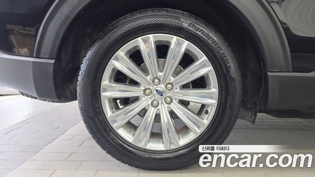 Ford Explorer (VI) 2.3 LimIted 4WD 2020 — фото 5