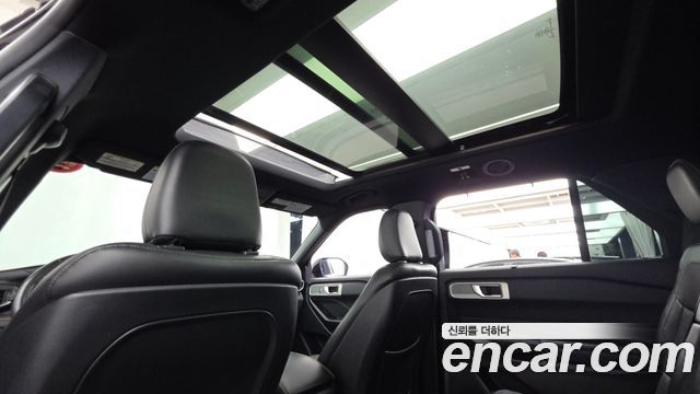 Ford Explorer (VI) 2.3 LimIted 4WD 2020 — фото 18