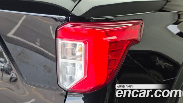 Ford Explorer (VI) 2.3 LimIted 4WD 2020 — фото 23