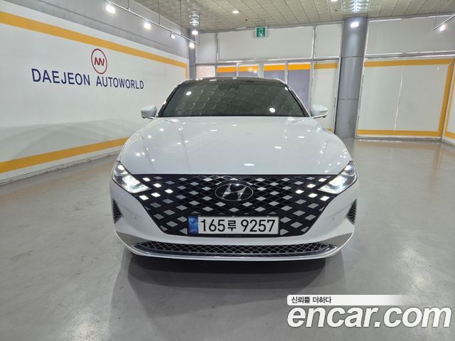 Hyundai Grandeur (IG) 3.3 Calligraphy
