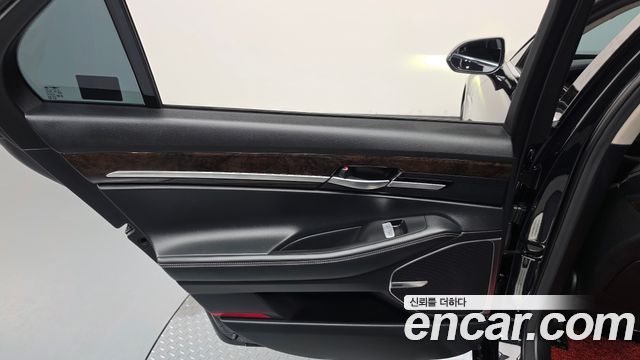 Genesis G90 3.8 AWD Luxury 2021 — фото 31