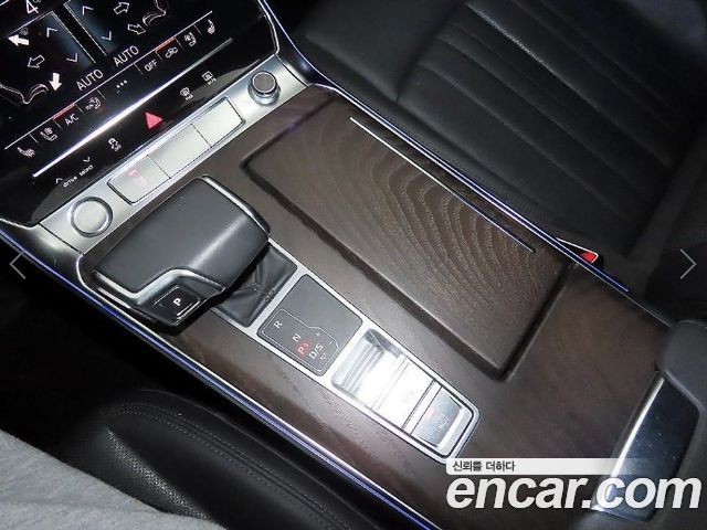 Audi A6 (C8) 40 TDI Premium 2020 — фото 15