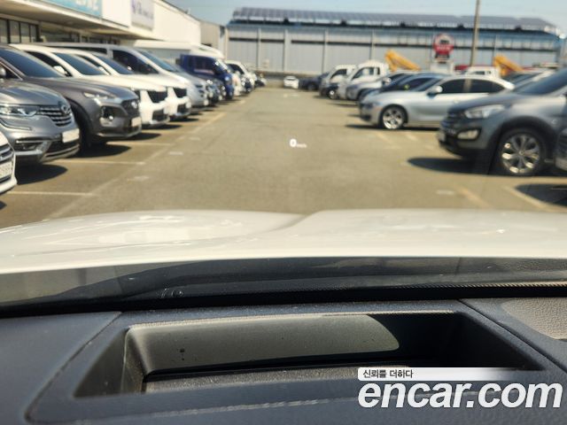 Hyundai Santa Fe Gasoline 2.5T 2WD Prestige 2022 — фото 18