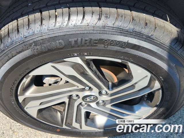 Hyundai Santa Fe Gasoline 2.5T 2WD Prestige 2022 — фото 24