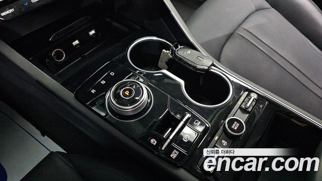Kia K5 (III) 2.0 Prestige 2020 — фото 9