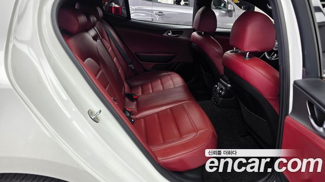 Kia Stinger 2.0 Turbo 2WD Platinum 2020 — фото 12