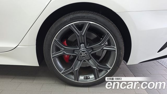 Kia Stinger 2.0 Turbo 2WD Platinum 2020 — фото 21