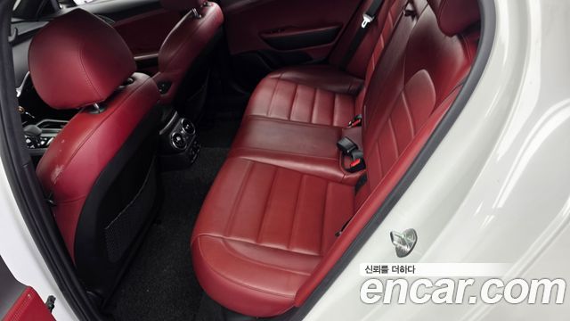 Kia Stinger 2.0 Turbo 2WD Platinum 2020 — фото 26