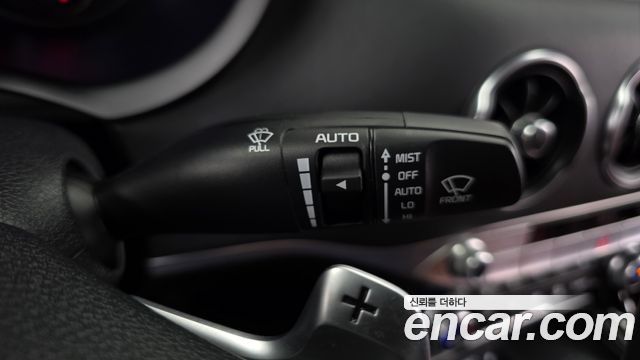 Kia Stinger 2.0 Turbo 2WD Platinum 2020 — фото 29