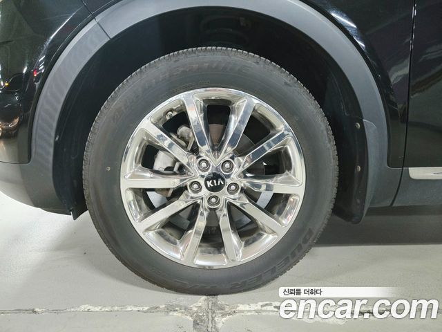 Kia Sorento Diesel 2.0 4WD Noblesse Special 2015 — фото 5