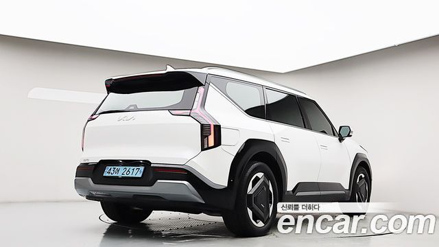 Kia EV9 Long Range 2WD Earth 2024 — фото 4