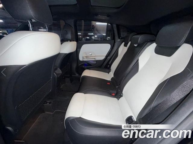 Mercedes-Benz GLA-Class (H247) GLA250 4MATIC 2020 — фото 7