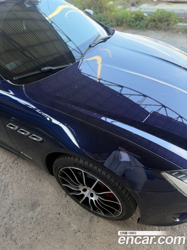 Maserati Quattroporte S Q4 3.0 V6 Gransport 2018 — фото 4