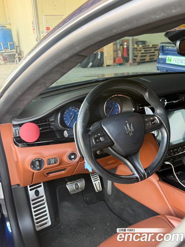 Maserati Quattroporte S Q4 3.0 V6 Gransport 2018 — фото 15