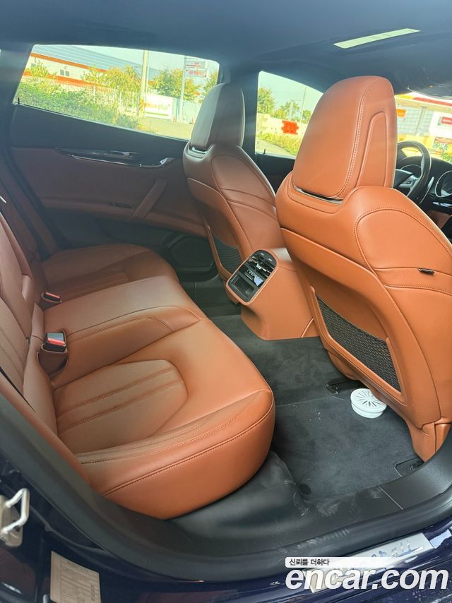Maserati Quattroporte S Q4 3.0 V6 Gransport 2018 — фото 21