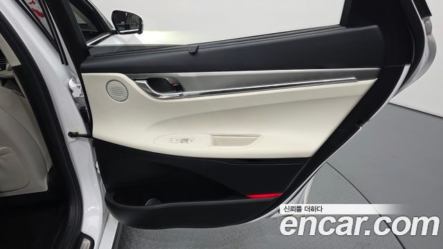 Hyundai Grandeur Hybrid (IG) Le Blanc 2023 — фото 25