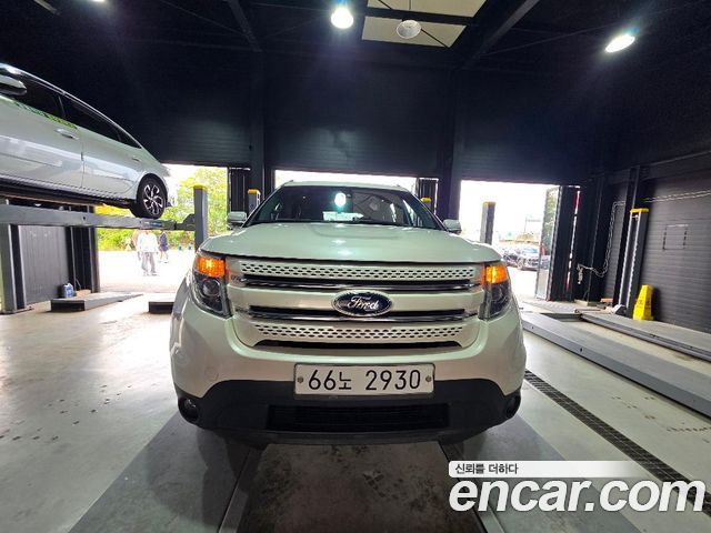 Ford Explorer 3.5 Limited 4WD 5th