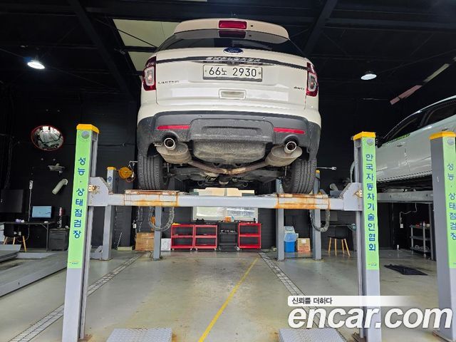 Ford Explorer 3.5 Limited 4WD 5th 2013 — фото 2