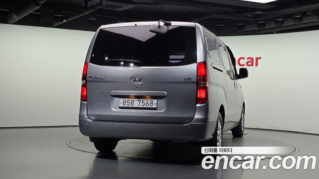 Hyundai Grand Starex 3-Seater VAN CVX Deluxe 2015 — фото 4