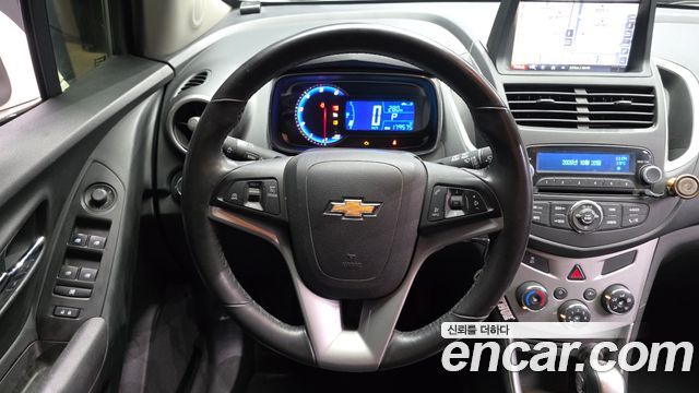 Chevrolet Trax 1.6 Diesel LT 2016 — фото 13