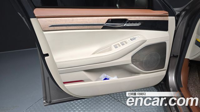 Genesis G90 3.8 AWD Prestige 2019 — фото 24
