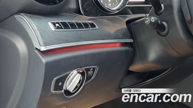 Mercedes-Benz E-Class (W213) E220d Avantgarde 2019 — фото 17