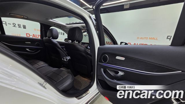 Mercedes-Benz E-Class (W213) E220d Avantgarde 2019 — фото 20