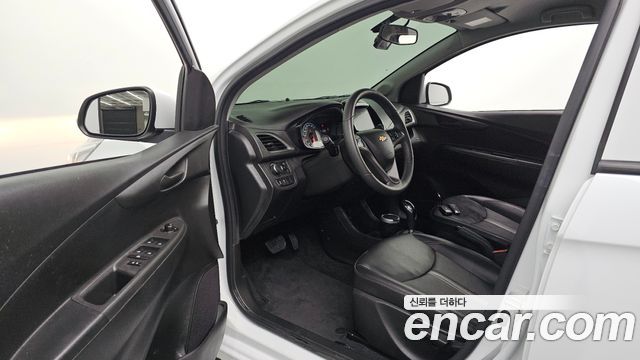 Chevrolet Spark LT 2022 — фото 10