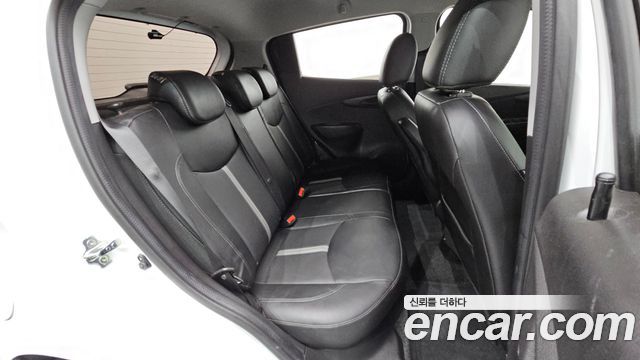 Chevrolet Spark LT 2022 — фото 11