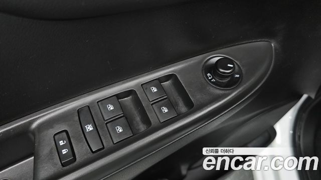 Chevrolet Spark LT 2022 — фото 16