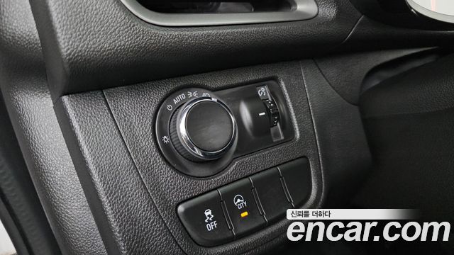 Chevrolet Spark LT 2022 — фото 17