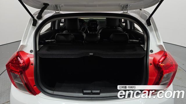 Chevrolet Spark LT 2022 — фото 20