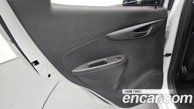 Chevrolet Spark LT 2022 — фото 25