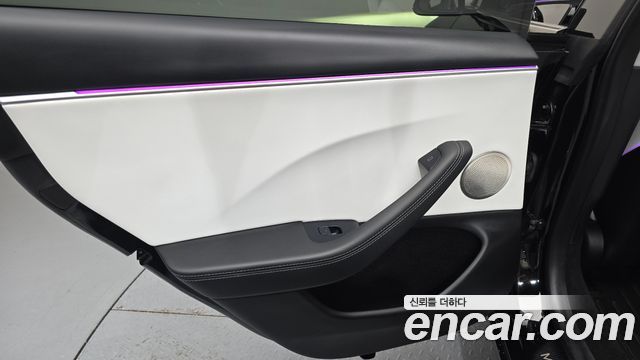 Tesla Model 3 Long Range AWD 2024 — фото 25