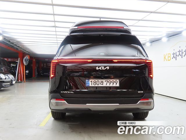 Kia Carnival (IV) HEV 9-Seater Hi-Limousine Signature 2025 — фото 3