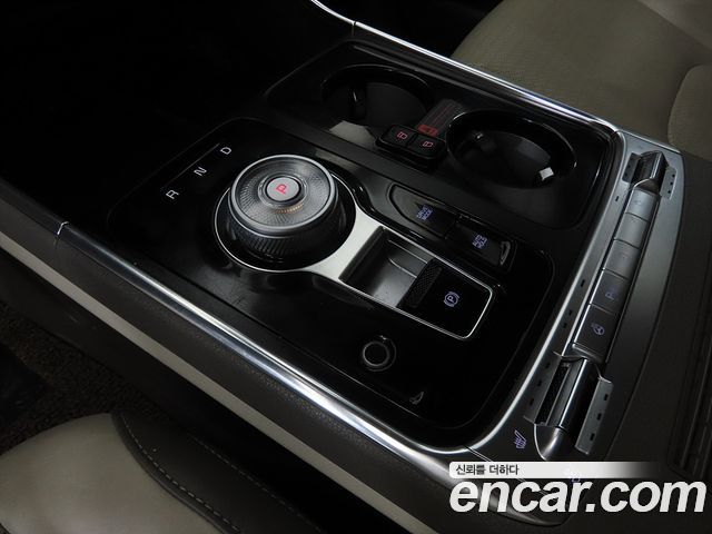 Kia Carnival (IV) HEV 9-Seater Hi-Limousine Signature 2025 — фото 15