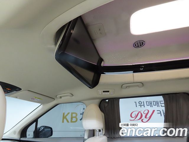 Kia Carnival (IV) HEV 9-Seater Hi-Limousine Signature 2025 — фото 19