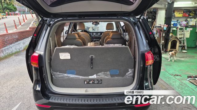 Kia Carnival 11-seater Deluxe 2015 — фото 9