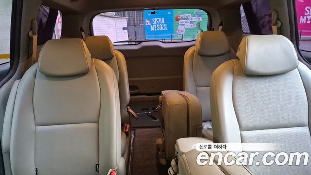 Kia Carnival 11-seater Deluxe 2015 — фото 15